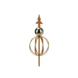 dekoracja-ogrodowa-na-piku-kula-azurowa-rdza