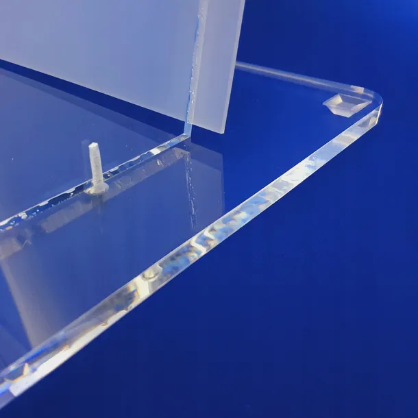 mocna-mownica-mzp-t1-z-grubej-plexi-mobilna-na-odczyty-event-konferencje-stan-nowy-marka-artcop