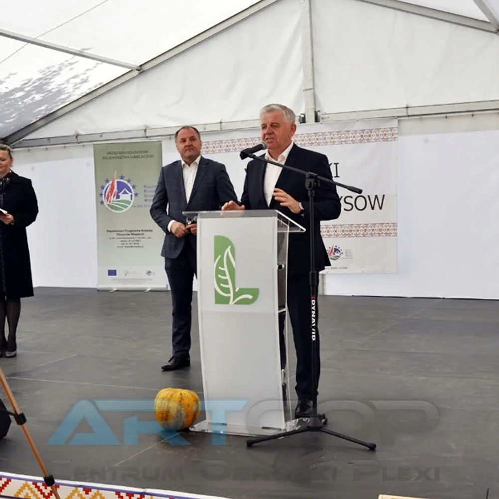 mocna-mownica-mzp-t1-z-grubej-plexi-mobilna-na-odczyty-event-konferencje