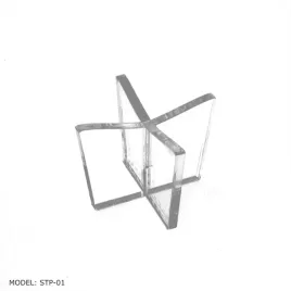 ekspozytor-stojak-z-plexi-na-pilke-nozna-do-kosza-do-siatkowki