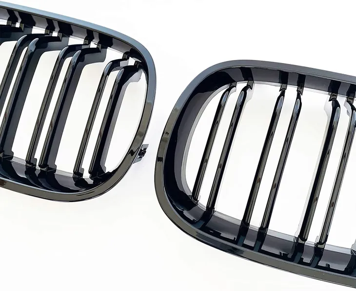 nerki-grill-bmw-5-e60-e61-04-09-czarny-polysk-kolor-czarny