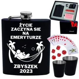 prezent-dla-emeryta-emerytki-piersiowka-z-grawerem