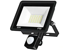 lampa-halogen-zewnetrzny-na-garaz-30w-ip65-czujka