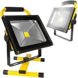 halogen-roboczy-reflektor-naswietlacz-led-z-akumulatorem-przenosny-ip65-30w