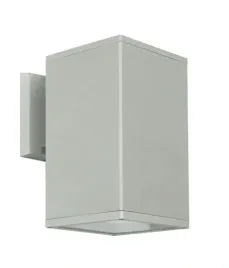 kinkiet-zewnetrzny-srebrny-alu-suma-adela-8002-al