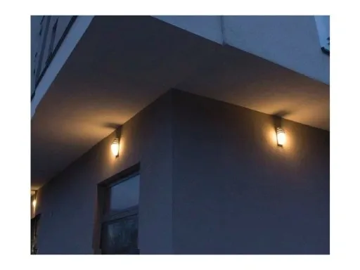 kinkiet-ogrodowy-e27-75-w-stan-nowy-material-dominujacy-aluminium