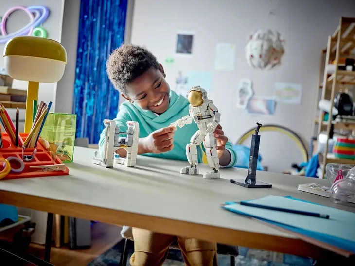 lego-creator-31152-astronauta-nazwa-zestawu-astronauta