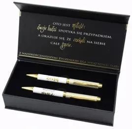 piekny-prezent-dla-pary-mlodej-z-okazji-slubu