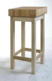 kloc-masarski-drewniany-z-podstawa-hendi-400x400x-h-150mm