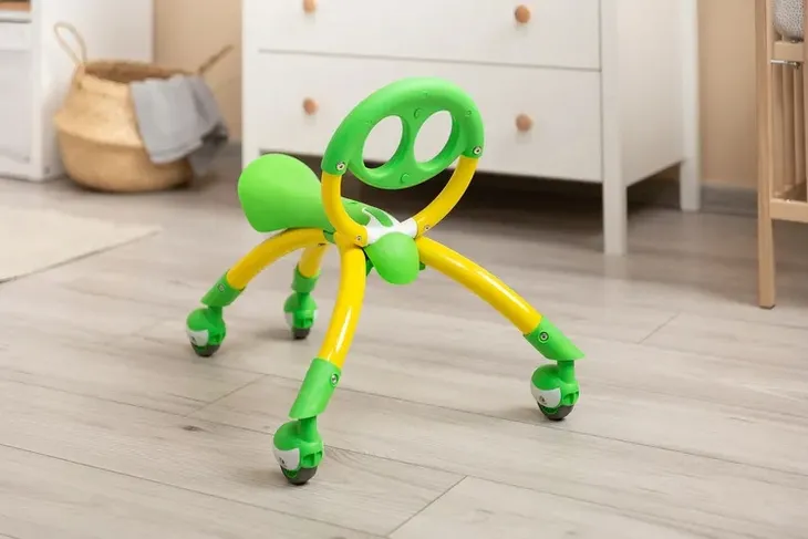 jezdzik-pchacz-beetle-green