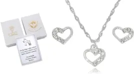 komplet-bizuterii-srebrnej-serca-z-cyrkoniami-na-komunie-na-bierzmowanie