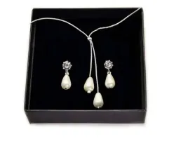 komplet-swarovski-perly-i-krysztal-klipsy-naszyjnik-najmodniejszy-perelki