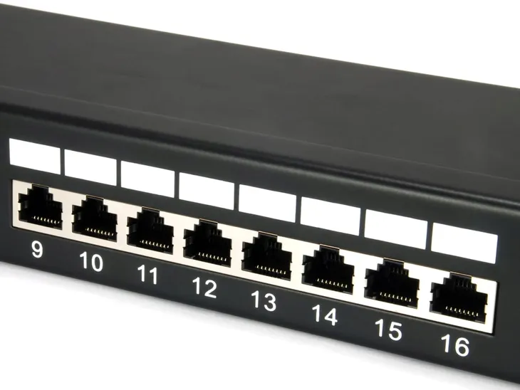 equip-327425-panel-krosowniczy-1u