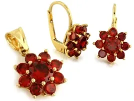 komplet-zloty-kolczyki-i-zawieszka-z-czerwonymi-cyrkoniami