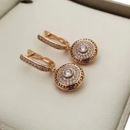 zlote-kolczyki-wiszace-ze-stali-chirurgicznej-greckie-cyrkonie-dla-kobiety