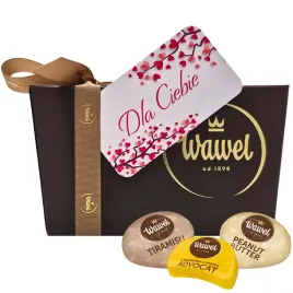 upominek-na-walentynki-czekoladki-tiramisu-advocat-peanut-butter-wawel-900g