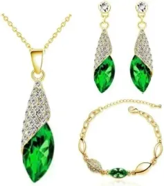 zloty-komplet-bizuterii-migdaly-z-szmaragdowymi-cyrkoniami-lezki-zlocony