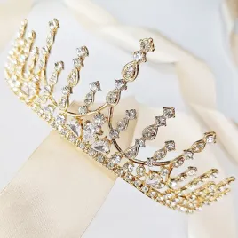 pozlacana-korona-diadem-tiara-slubna-modna-blyszczaca-na-bal-do-sukni