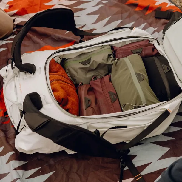 plecak-outdoor-peak-design-backpack-45l-bialy