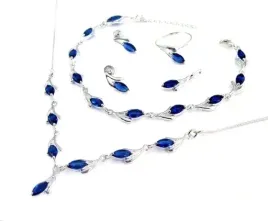 przesliczny-srebrny-komplet-z-szafirami-pr-925