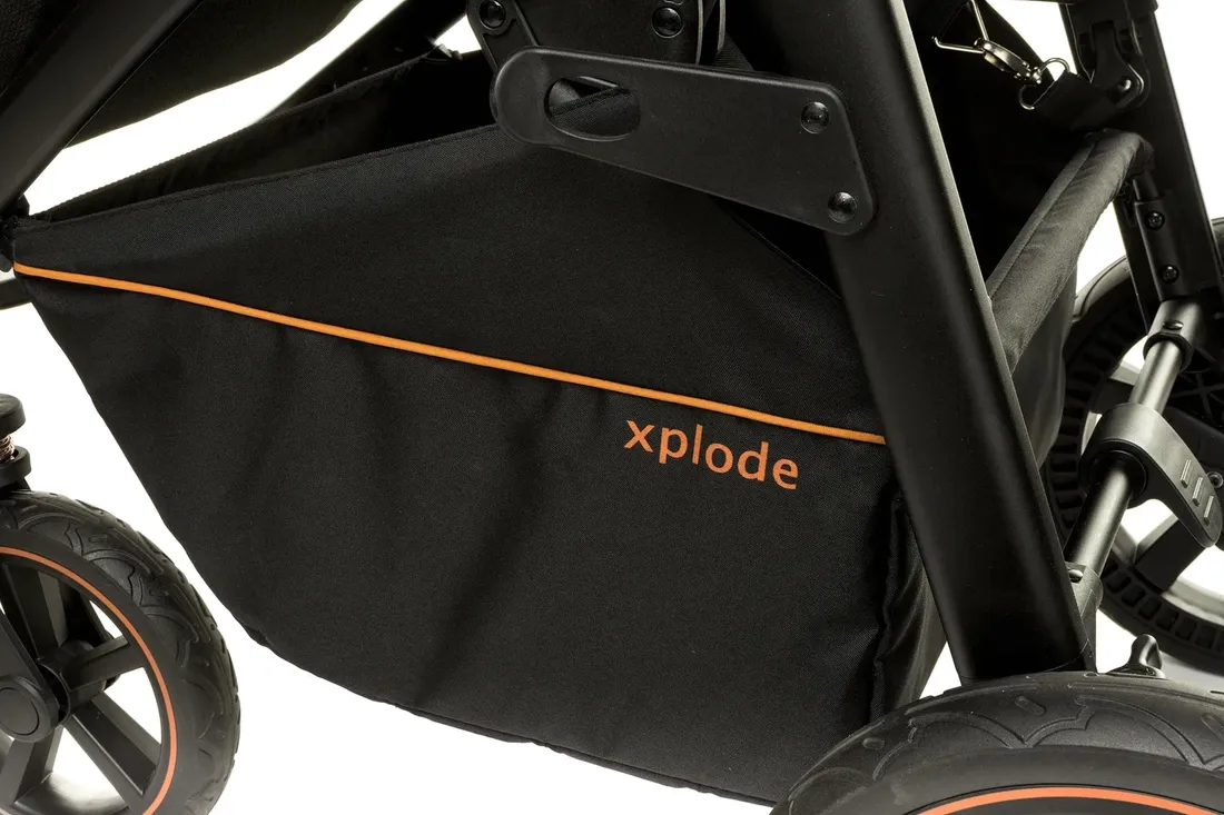 future-design-wozek-spacerowy-xplode-jet-black