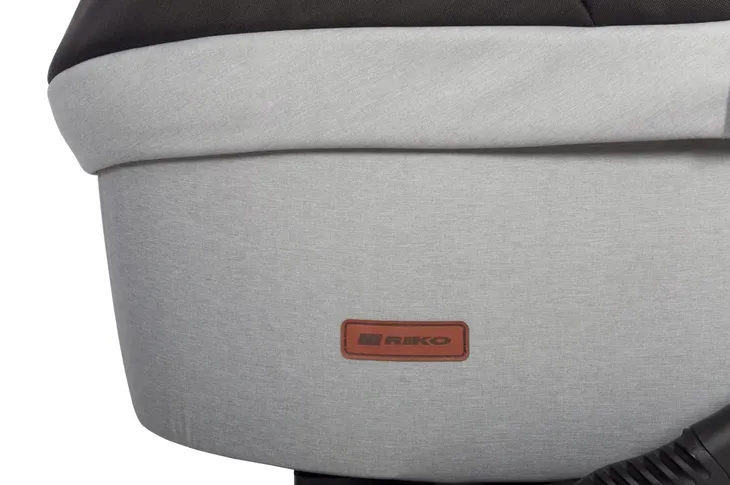 wielofunkcyjny-polski-wozek-2w1-basic-riko-akcesoria-w-zestawie-oslona-na-nozki-torba-do-wozka