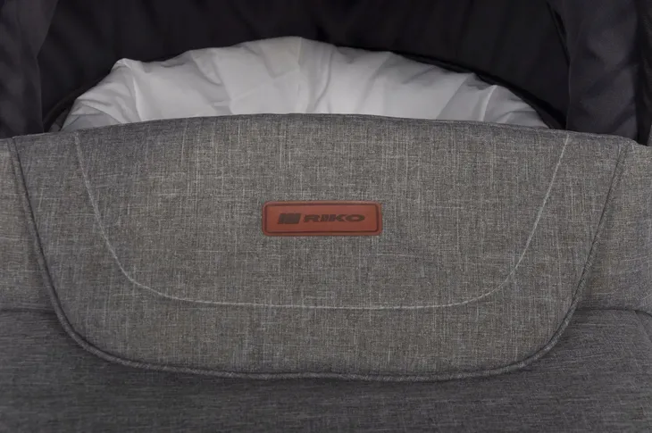 wielofunkcyjny-polski-wozek-2w1-basic-riko-akcesoria-w-zestawie-oslona-na-nozki-torba-do-wozka