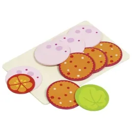 goki-wedlina-na-desce-jedzenie-do-krojenia-deska