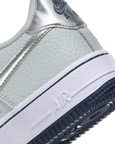 nike-air-force-1-gs-kolor-szary-srebrny-granatowy-czarny