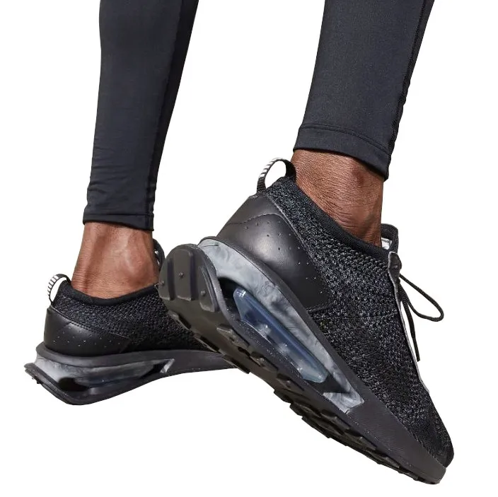 air-max-flyknit-racer