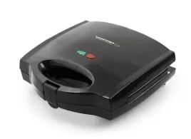 ekt006k-opiekacz-gofrownica-grill-sandwich-3w1-turbo-700w