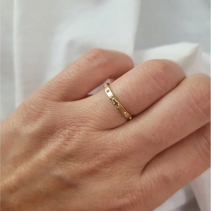 zloty-rozaniec-na-palec-585