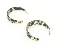 piekne-kolczyki-zlote-wiszace-wzor-polksiezyc