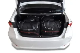 toyota-corolla-limousine-2019-torby-do-bagaznika-4-szt-kjust