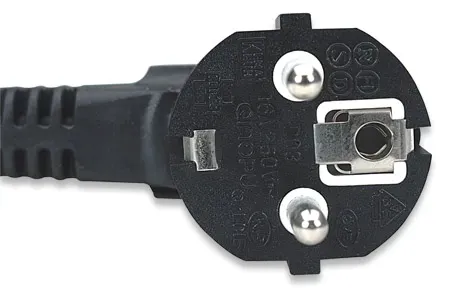 kabel-zasilania-pc-18m