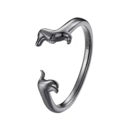 pierscionek-srebrny-925-regulowany-pies-jamnik-czarne-zloto-srebro-925