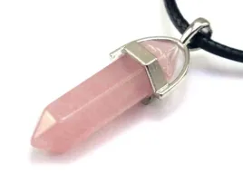 wisiorek-kamien-kwarc-rozowy-naszyjnik-w177