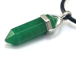 wisiorek-kamien-jadeit-malajski-naszyjnik-w148