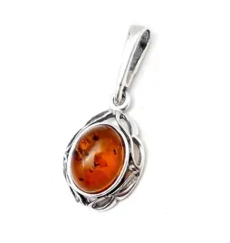srebrny-wisiorek-z-bursztynem-baltyckim