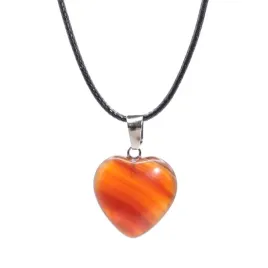 wisiorek-serce-2cm-mineral-naturalny-na-regulowanym-sznurku-55cm-rozne-1szt