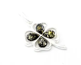 srebrny-wisiorek-z-bursztynem-baltyckim