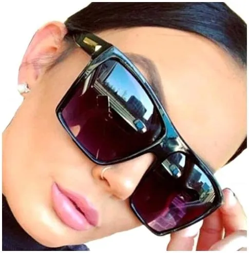 okulary-przeciwsloneczne-duze-kwadratowe-czarne