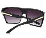 okulary-przeciwsloneczne-duze-kwadratowe-czarne-stan-nowy-kod-producenta-o51