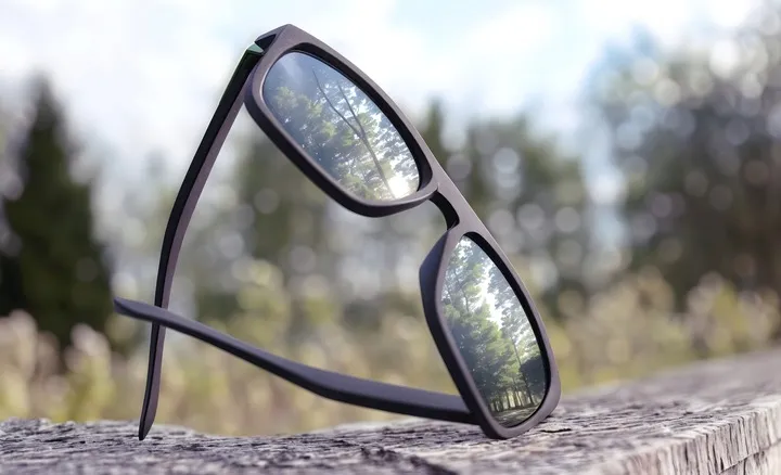 okulary-przeciwsloneczne-z-filtrem-lustrzanki-polaryzacyjne-czarne-etui-stan-nowy-kod-producenta-okulary-przeciwsloneczne-polaryzacyjne-kzt