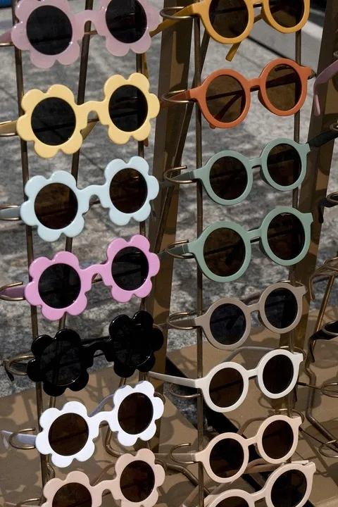 okulary-przeciwsloneczne-dzieciece-kwiatki-z-polaryzacja-i-filtrem-uv400