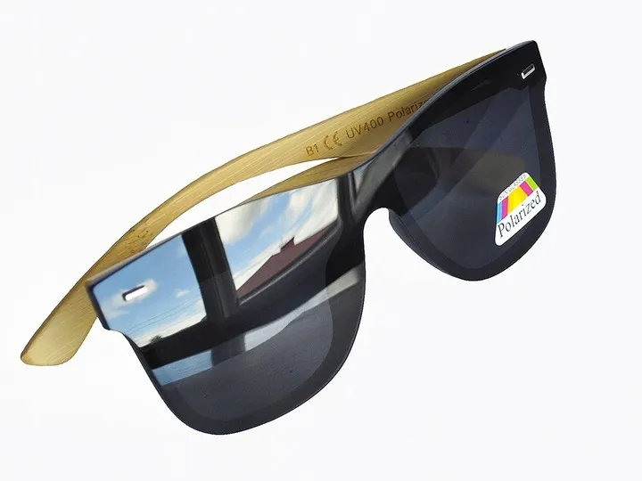 okulary-drewniane-polaryzacyjne-lustrzanki-etui-stan-nowy-marka-inna