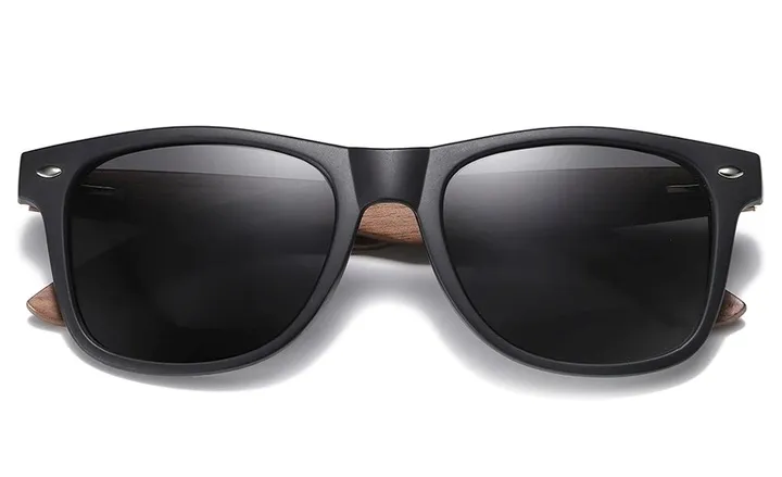 okulary-drewniane-polaryzacyjne-lustrzanki-etui