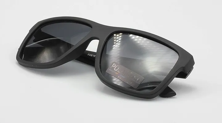 okulary-przeciwsloneczne-polaryzacyjne-uv-400