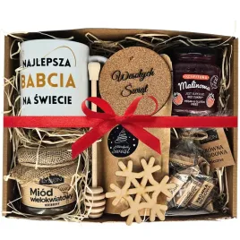 zestaw-swiateczny-kosz-prezentowy-dla-babci-kubek-miod-herbatka-krowki-8w1