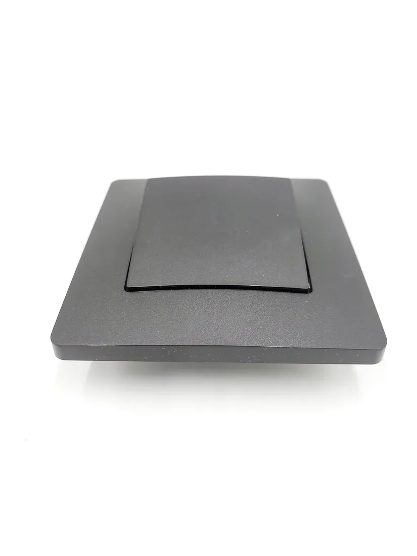debflex-przelacznik-scienn-czarny-85-x-85-x-33-mm-stan-powystawowy